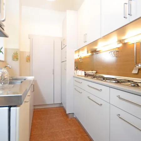 Casa Letizia - Happy *